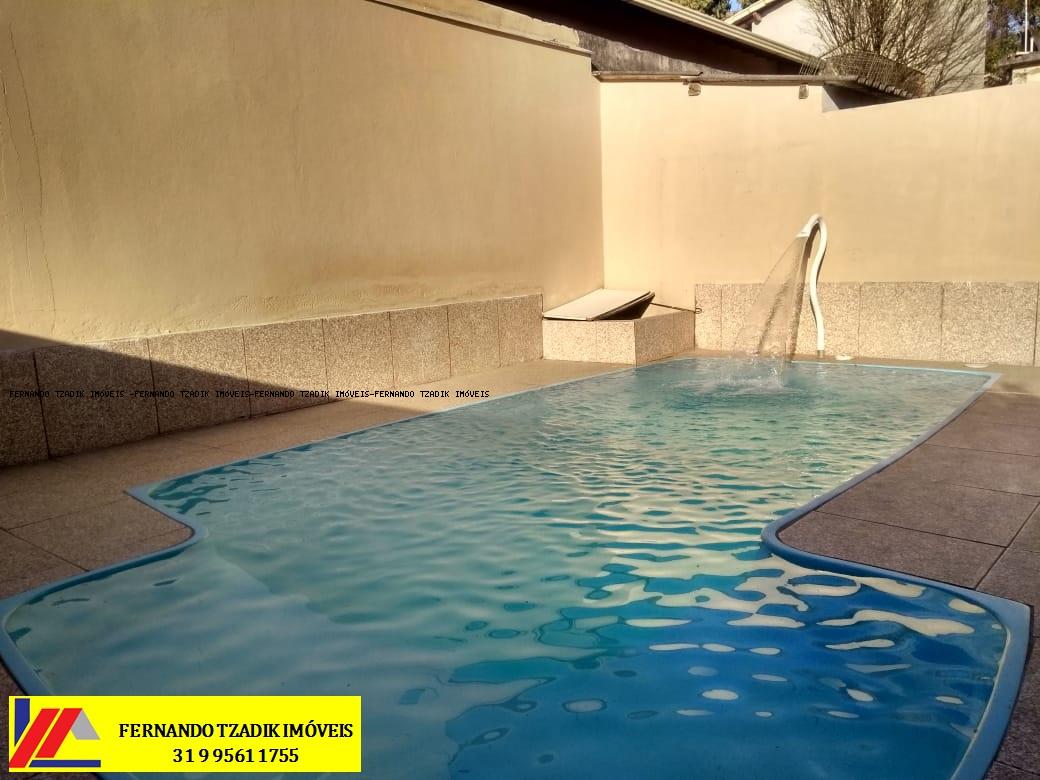 Ótima Casa Bairro Triângulo com Piscina- Pedro Leopoldo / MG - 1