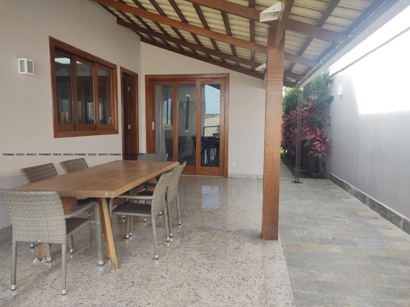 Casa Alto Padrão Bairro Andyara - 1