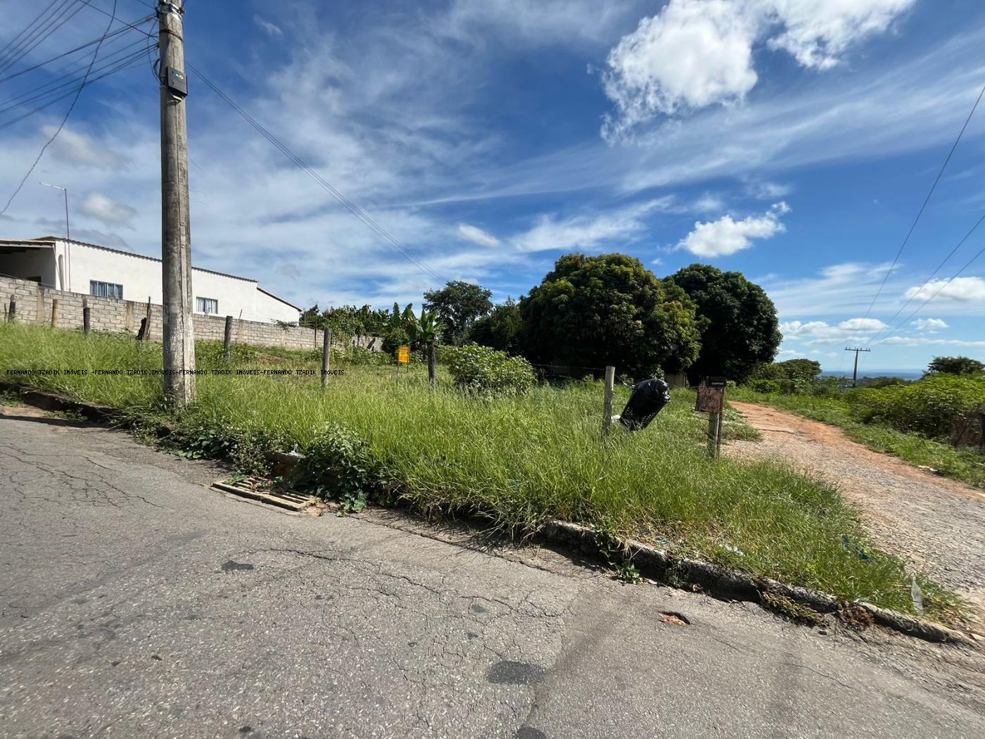 Excelente Terreno Plano, Próximo à Área Comercial do Dom Camilo - 1