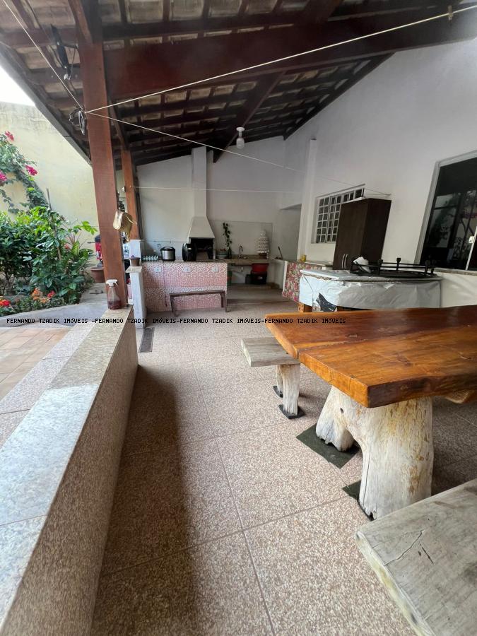 Excelente Casa no Bairro Sônia Romanelli - 1