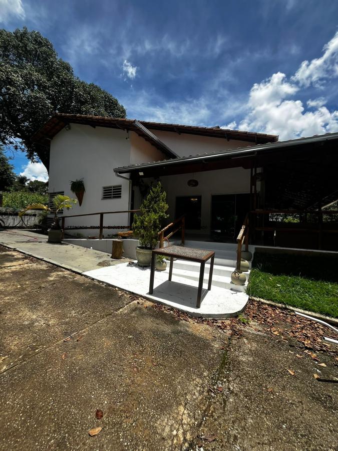 Sítio Estilo Colonial Mocambeiro - 1