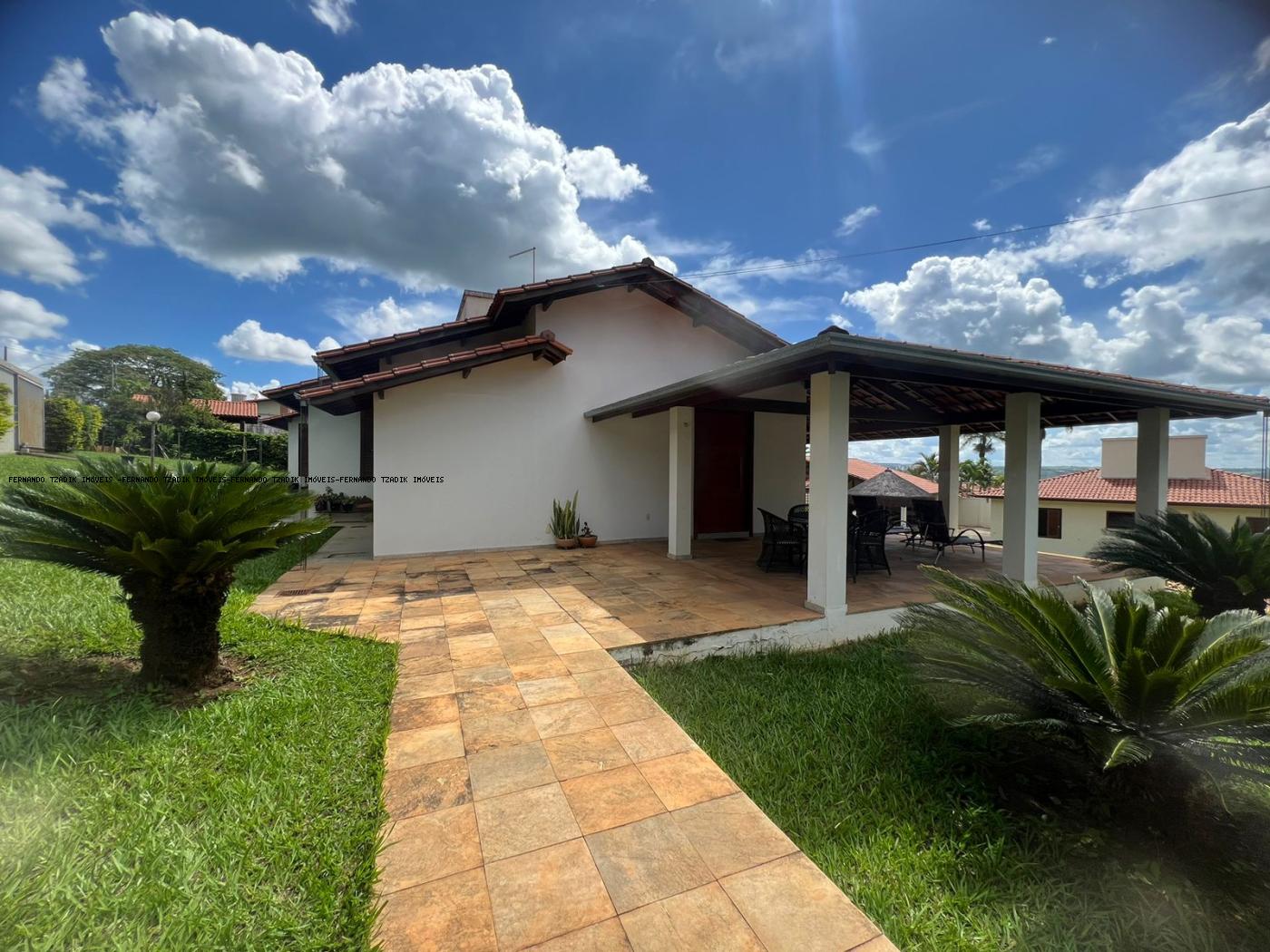 Casa Alto Padrão Bairro Maria Cândida - 1